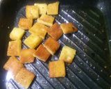 A picture of step 4 of Croutons.
