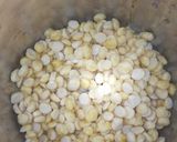 A picture of step 1 of Masala vadai.