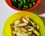Gambar langkah 1 resipi Sambal Taun kerang.
