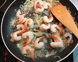 Garnélás spagetti recept fázis 2 fotója