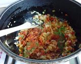 Foto del paso 3 de la receta: Guiso de arroz, papas y salchichas parrilleras