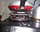 Foto langkah ke 7 dari resep Pizza Teflon Simpel tanpa telur.