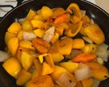 Foto del paso 3 de la receta: Salsa de Durazno y Habanero a la Sonorense