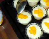 Foto langkah ke 10 dari resep Puding susu mangga.