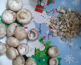 A picture of step 1 of Stuffed mushrooms.
