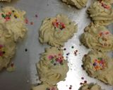 Foto langkah ke 11 dari resep Kue semprit susu.