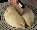 A picture of step 9 of Quarter Cream Cheese Bun.