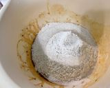 Une image de l'étape 8 de Gâteau aux cerises et amandes.