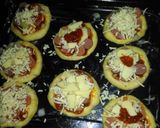 Foto langkah ke 9 dari resep Pizza 🍕 sosis 🍴 mini.