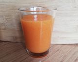 Sárgarépás almás ital recept fázis 2 fotója