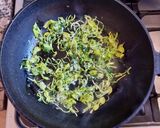 Foto del paso 2 de la receta: Bucattini con hongos deliciosos!🍜🍄