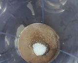A picture of step 3 of Chocolate coffee shake.