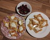 Foto langkah ke 5 dari resep Grapes Pastry With Cream Cheese.