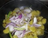 शकरकंद प्याज़ की सब्जी (Shakarkand pyaz ki sabzi recipe in hindi) रेसिपी चरण 3 फोटो