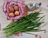 Foto del passaggio 1 della ricetta Frittata di erba cipollina