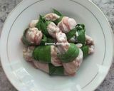 Foto langkah ke 3 dari resep Ayam Goreng Pandan.