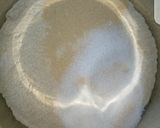 A picture of step 1 of Wheat buns.