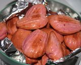 Une image de l'étape 3 de Madeleines moelleuses à la grenadine.