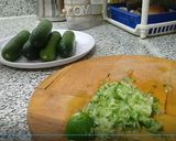 Foto langkah ke 2 dari resep Jus Timun Mint.