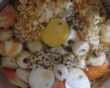 Foto langkah ke 1 dari resep Ramen ramyun mi rebus.