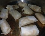 صورة لخطوة 3 من وصفة سبرينج رول بالجبن🫔😋