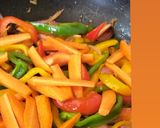 A picture of step 4 of Smokie and Pepper Stir Fry.