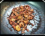 Foto del passaggio 6 della ricetta Filetto di Manzo Sous-Vide con Mazze di Tamburo e Castagne