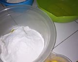 Foto langkah ke 1 dari resep Marmer Cake.