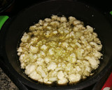 Foto del paso 1 de la receta: Sopa de Coliflor con almendras 🌱vegetariana