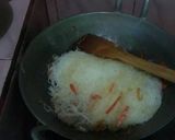 Foto langkah ke 4 dari resep bihun jagung wortel .