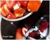 A picture of step 2 of Tomato-Beetroot Soup.
