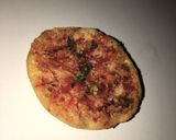 Foto del paso 1 de la receta: Pan tostado con queso y salmón