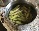 Foto del paso 3 de la receta: Crema de espárragos especial