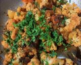 फुलगोभी (Cauliflower chi bhaaji recipe in marathi) रेसिपी स्टेप 3 फोटो 