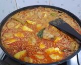Foto langkah ke 5 dari resep Gulai Pedas Sayap Ayam Nanas.