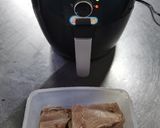 รูปขั้นตอนการทำที่ 2 ของ หมูกรอบหม้อทอดไร้น้ำมัน