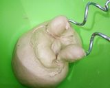 Foto langkah ke 3 dari resep Roti Kurma Kenari Moca.