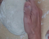 Foto del paso 4 de la receta: Pan de masa madre 🥖 Harina común, agua, sal y lenta fermentación ♥️