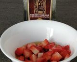Foto del paso 2 de la receta: Endivias con sardina ahumada y vinagreta de fresas