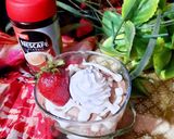 A picture of step 6 of Strawberry with chocolate dessert.