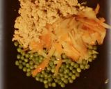 A picture of step 1 of Veg chicken pasta.
