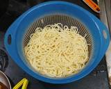 Spaghetti aglio e olio recipe step 7 photo