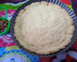 Foto del paso 1 de la receta: Tarta de frutillas, con almíbar de naranja, frutillas y almendra