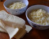 Foto del paso 5 de la receta: Fugazzeta de harina de mandioca a los tres quesos