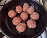 Foto del paso 3 de la receta: Albóndigas con puré de Bigote Cocina