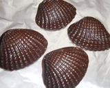 A picture of step 4 of Chocolate Sheel.