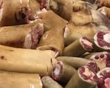 Hình bước làm 1 của món Chân bê hầm thuốc bắc