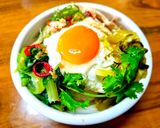 月見初心黃金鵝油蔥雞絲飯(創意料理)的食譜步驟2照片