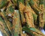 A picture of step 2 of Bharwa bhindi.