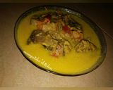Foto langkah ke 3 dari resep Pari Asap Kuah Kuning Santan.